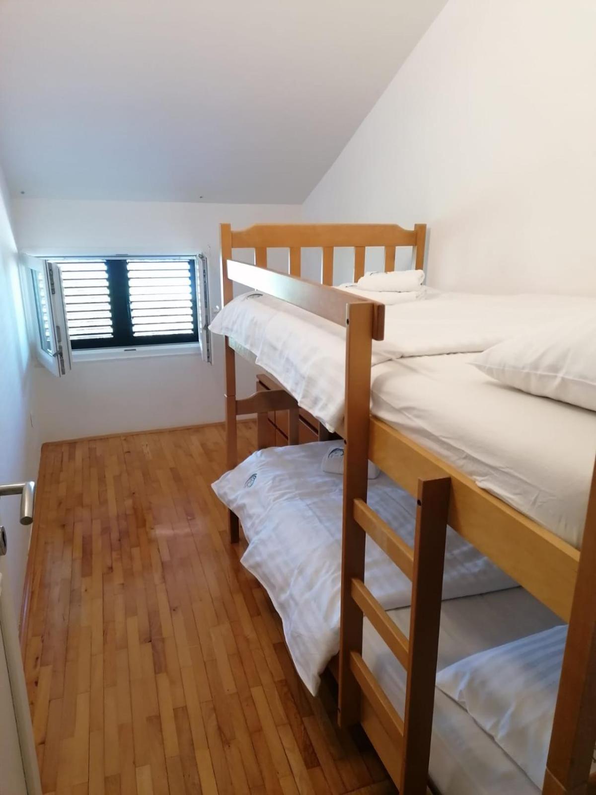 Apartments Villa Julia トロギール エクステリア 写真